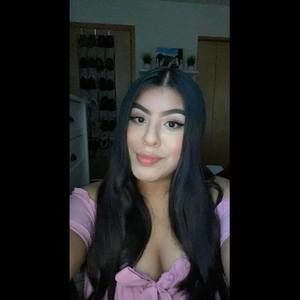 Meet your Posher, Francisca